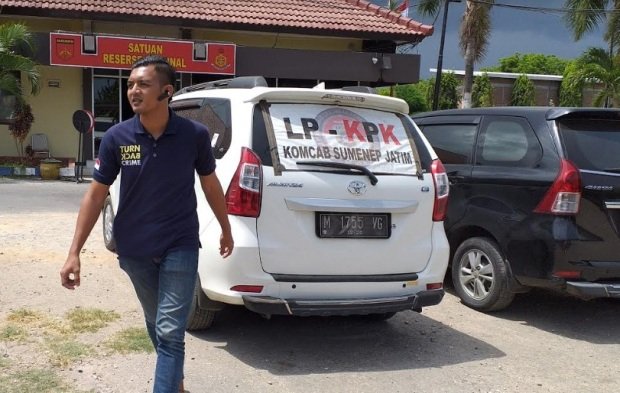 Foto: BB mobil LSM yang diduga digunakan memeras para korbannya