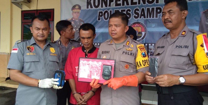 Foto: Kapolres Sampang AKBP. Budi Wardiman, SH., SIK, MH, saat Konferensi Pers