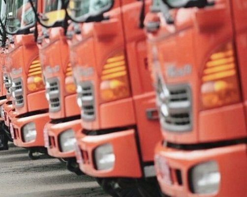 Foto: 14 Unit Truk Baru Tambahan Angkutan Pembuangan Sampah