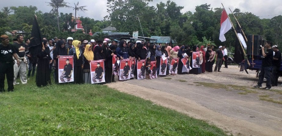 Foto: Puluhan Massa Tikus Pithi Sumenep saat demo KPU