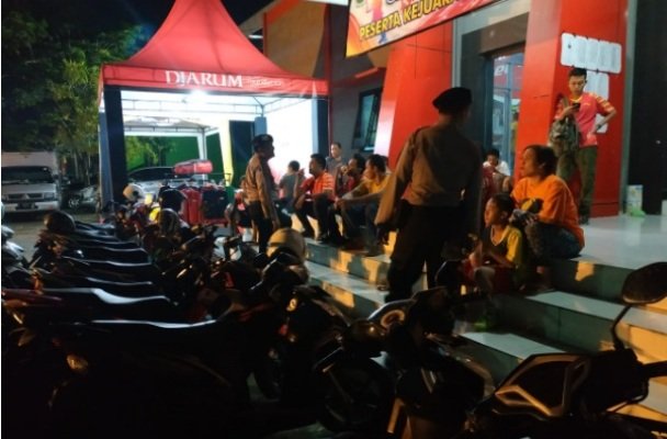 Foto: Patroli dialogis polsek kota sampang