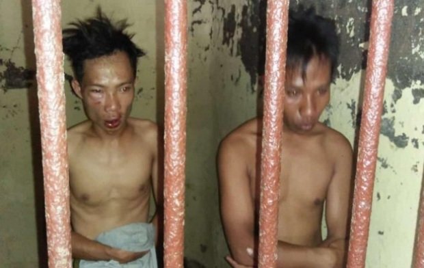 Foto: Dua pemuda pamekasan saat berada dibalik sel tahanan Mapolsek Tlanakan