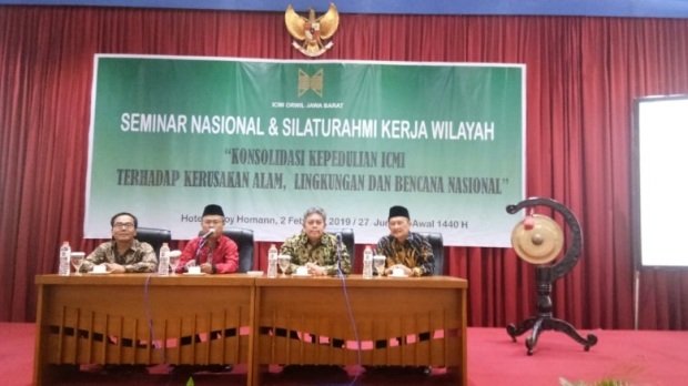 Foto: Seminar Nasional peduli lingkungan ICMI Jabar 