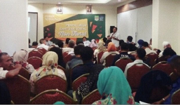 Foto: Keluarga Penerima Manfaat BPNT Di Kabupaten Bekasi Saat Mengikuti Sosialisasi Beberapa waktu Yang Lalu