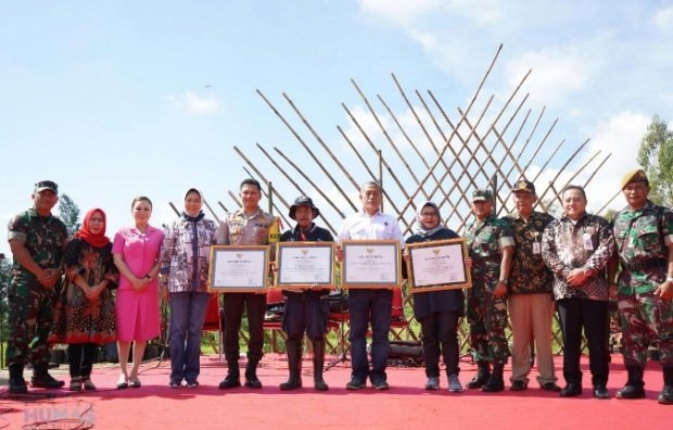 Foto: Peringatan hari peduli sampah nasional