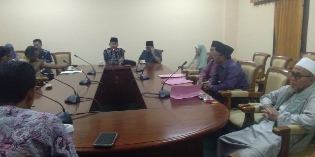 foto: Ketua Komisi 1 DPR  Akan Panggil Paksa Tim Independen dan Tim Kesehatan