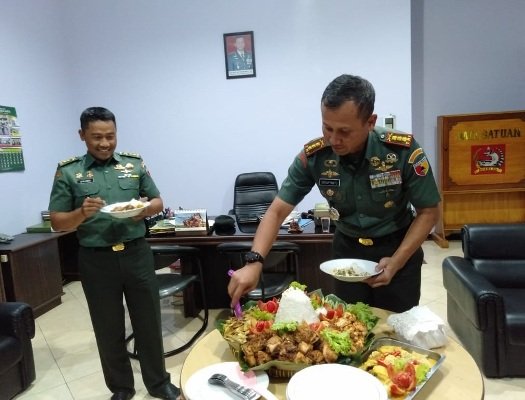 foto: rayakan usia baru kasrem