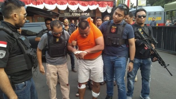 Foto:  Pelaku Penjambretan Tanjung Duren saat digelandang petugas