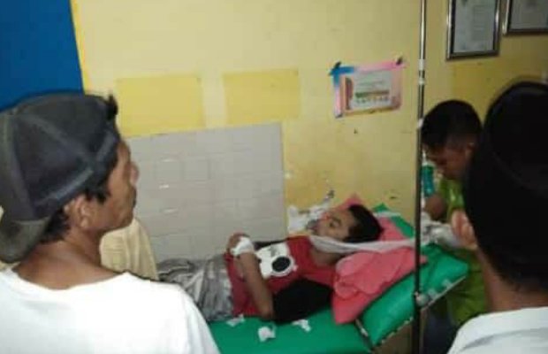 Foto: korban miras oplosan saat menjalani perawatan di puskesmas