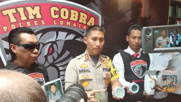 Foto: Kapolres saat menyampaikn pernyataannya didepan awak media
