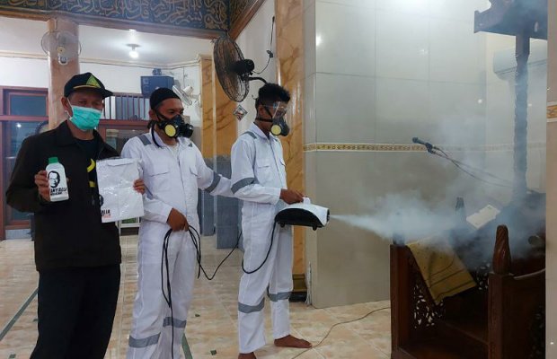 Foto : Giat Disinfeksi Rumah Ibadah