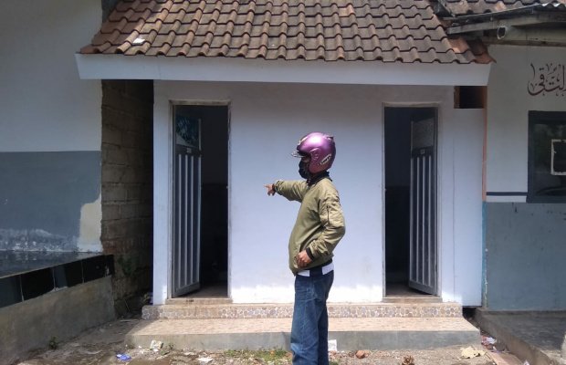 Foto: Proyek WC di Desa Sidomulyo, Jember.