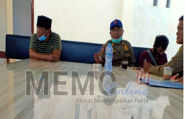 Foto : H. Tolib saat sidang di Pengadilan Negeri Sampang