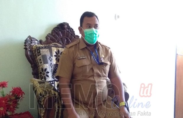 Foto : dr Hendrik, Kepala Puskesmas Camplong
