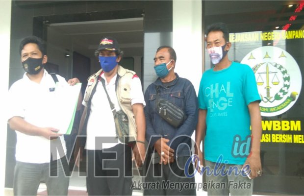 Foto : Ketua dan anggota  LSM KPK RI saat Kejari Sampang 