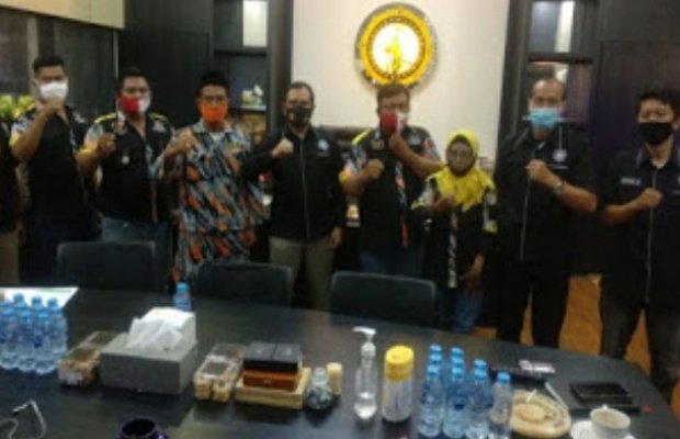 Foto: Ketua LSM Gerakan Masyarakat Bawah Indonesia (GMBI)