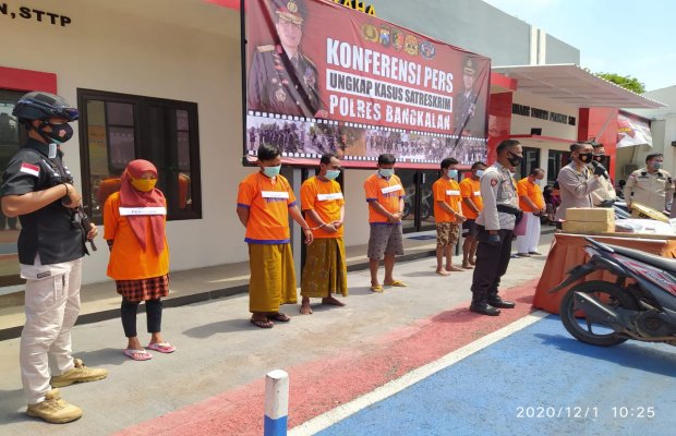 Foto : ES (24) Pelaku Penipuan