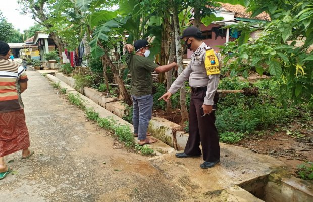 Foto: Polisi Saat Datangi Tempat Kejadian Perkara (TKP)