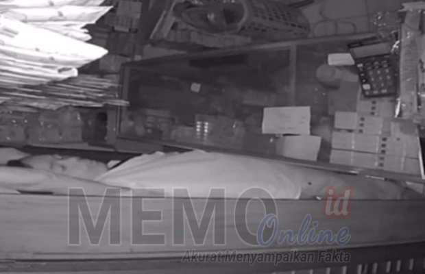 Foto : palaku pencurian terakam CCTV
