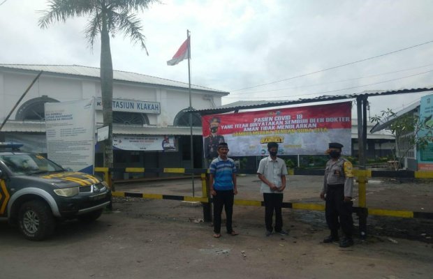 Foto: Salah satu banner, di Stasiun Klalah