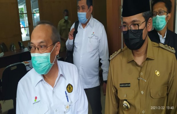 Foto : Bupati Bangkalan saat melalukan Rakor bersama SKK Migas.