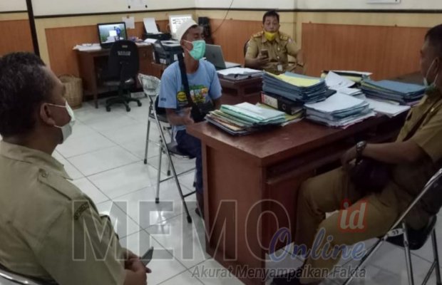 Foto :  Bukat Riyono,  Owner Asela di DPRKP Sampang