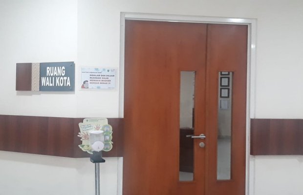 Foto: Ruang dinas Wali Kota Batu Dra. Hj. Dewanti Rumpoko, M.Si, yang berada di lantai 5 Balaikota Amongtani, Pemkot Batu.
