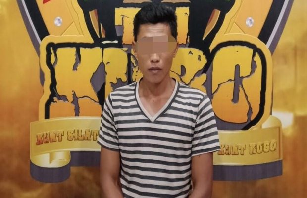 Foto: Tersangka W diamankan polisi