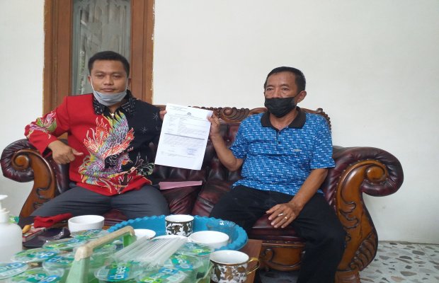 Foto: Eks Kades Kebunan Abdur Rahman Didampingi Kuasa Hukumnya Kamarullah
