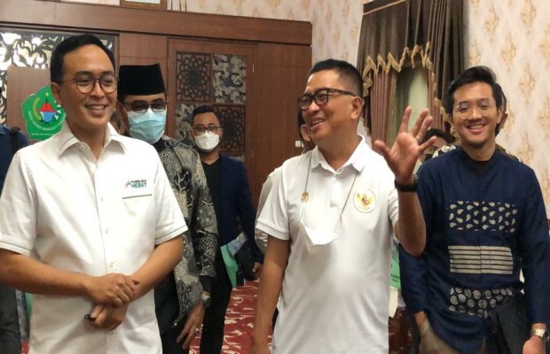 Foto: Helmy Yahya Saat Bersama Bupati Pamekasan