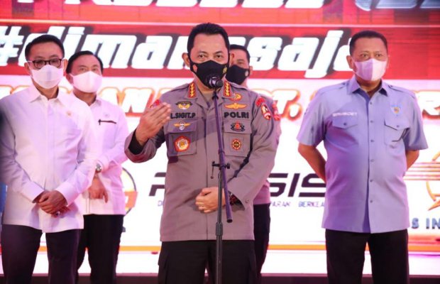 Foto : Jenderal Polisi Listyo Sigit Prabowo resmikan aplikasi SINAR (SIM Presisi Nasional).