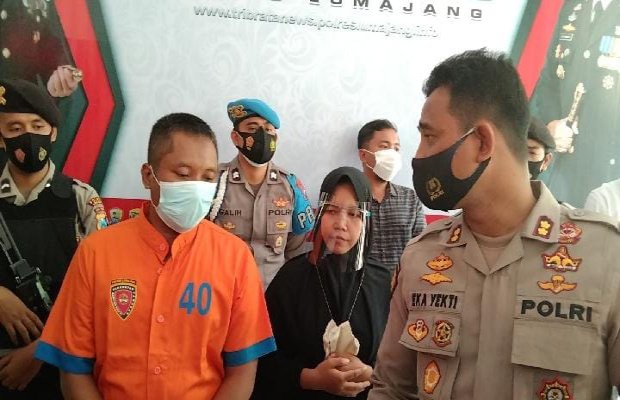 Foto : Tersangka ZN saat di acara konferensi pers