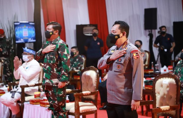 Foto: Panglima TNI dan Kapolri saat Luncurkan Hotline 110 