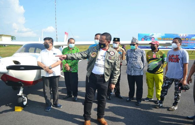 Foto : Marskma Fajar Andriyanto  bersama Plt Sekda Mirfano, Kapolres Jember AKBP Arif Rahman Arifin dan Dandim 
