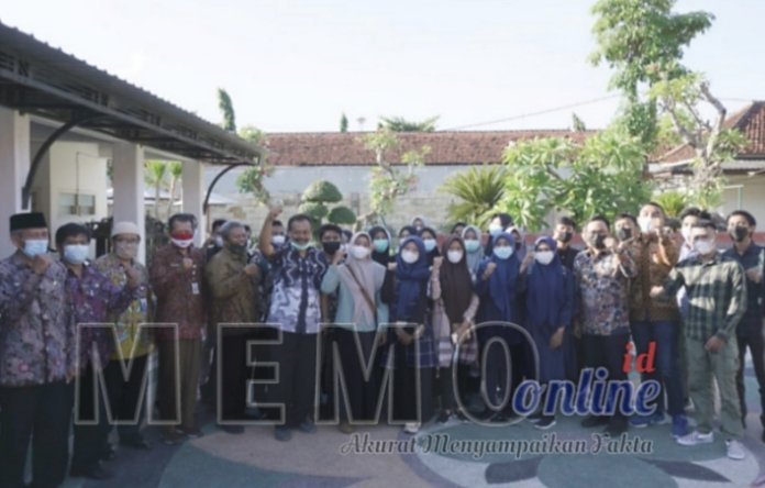 Foto : Siswa Calon Praja IPDN, Bersama Bupati Pamekasan