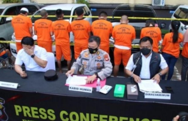 Foto : Kombes Pol Luthfie Sulistiawan saat menggelar konferensi pers 