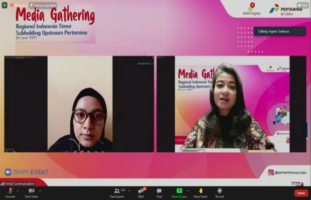 Foto : Para pembicara saat memberikan materi