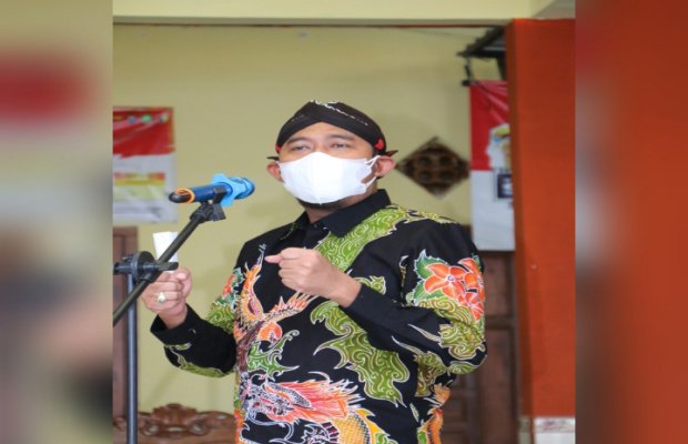 Foto: Bupati Sumenep saat Launching Kartu Guru Ngaji di Kec. Pragaan