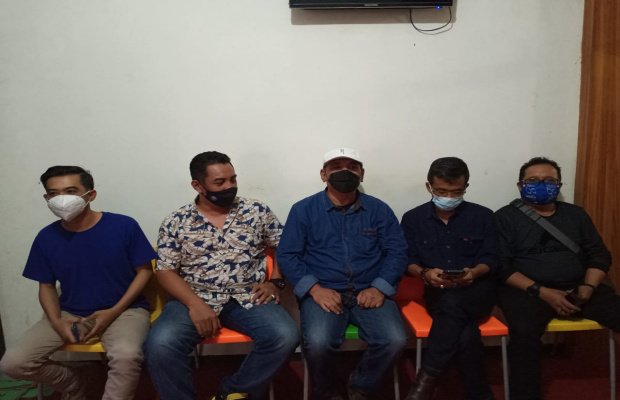 Foto:Kuasa Hukum Skypark Resort saat menggelar konferensi pers.