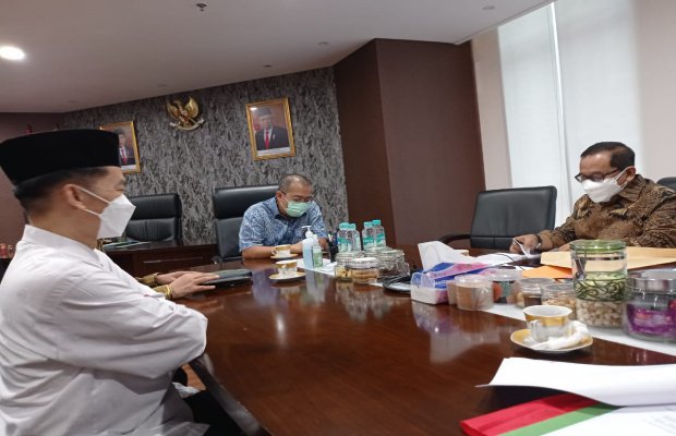 Foto: ketua saat silaturahim ke direktur jenderal administrasi hukum umum