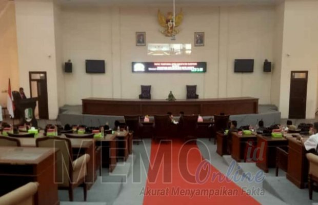 Foto : Rapat Paripurna DPRD di Aula DPRD Sampang