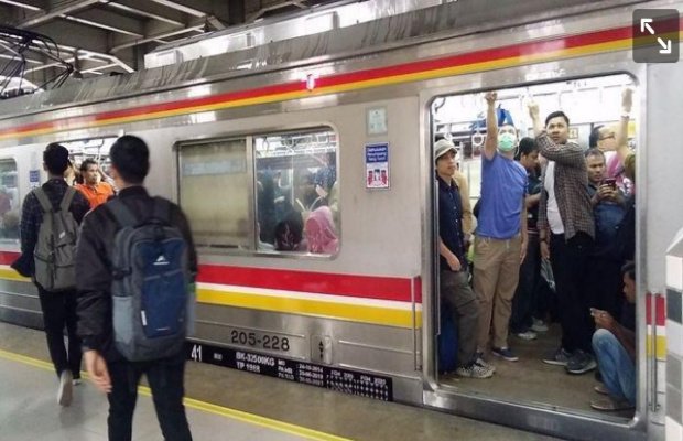 Foto: Penumpang KRL