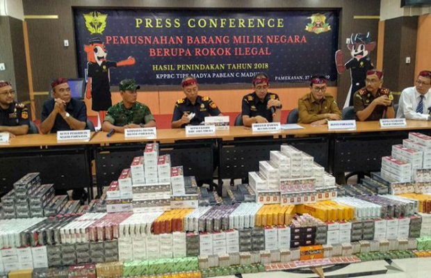Foto: Pemkab Pamekasan saat melaksanakan rapat dengan Bea Cukai Wilayah Madura