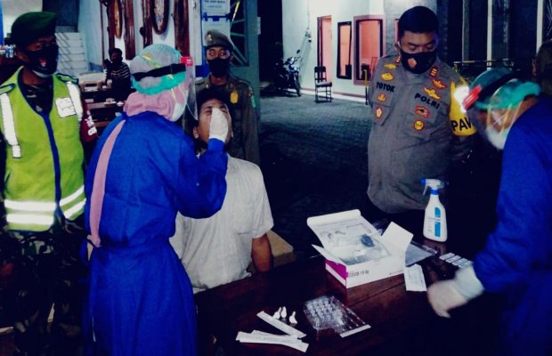 Foto : Petugas tergabung dalam Tim Covid Hunter
