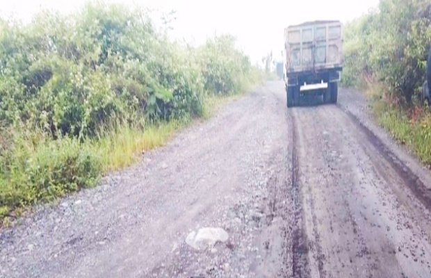 Foto: Jalur khsus angkutan tambang di Desa Bades Kecamatan Pasirian Kabupaten Lumajang