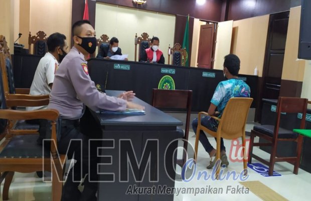  Foto : Pelanggar Prokes disidang di PN Sampang