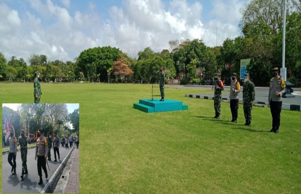 Foto : Pangdam IX/Udayana Didampingi Kapolda Bali Saat Apel Gelar Pasukan Penjemputan Masyarakat Isoman