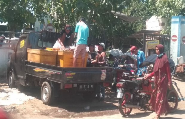 Foto : Pedagang Pasar Kota Probolinggo Ditemukan Masih Abaikan Prokes