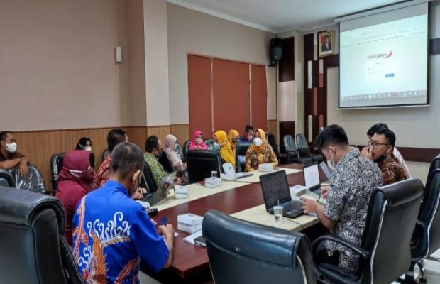 Foto : Pemkab Saat Uji Coba SP2D Online