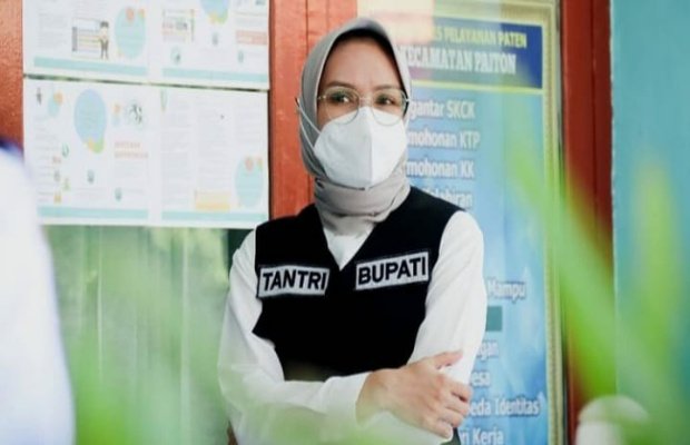 Foto : Bupati Probolinggo Puput Tantriana Sari 